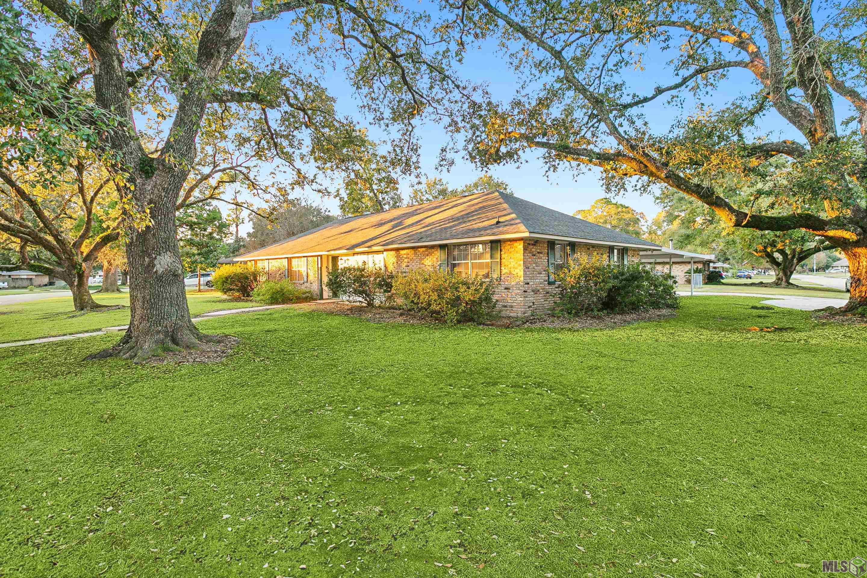 3465 Seracedar Street Baton Rouge, LA 70816 - Photo 2 of 12 Gallery Image 2