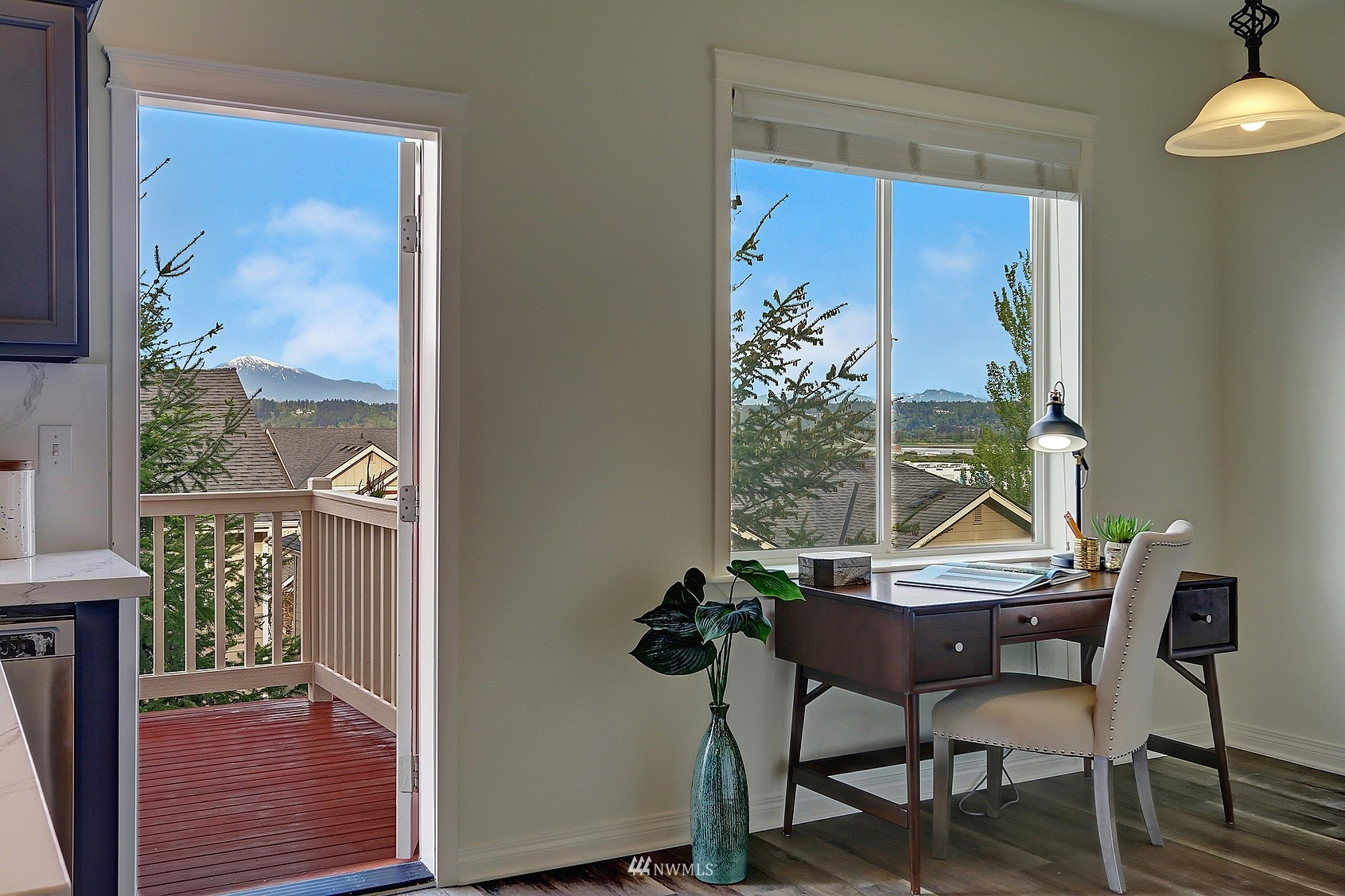 517 Pilchuck Path Everett, WA 98201 - Photo 10 of 28 Gallery Image 10