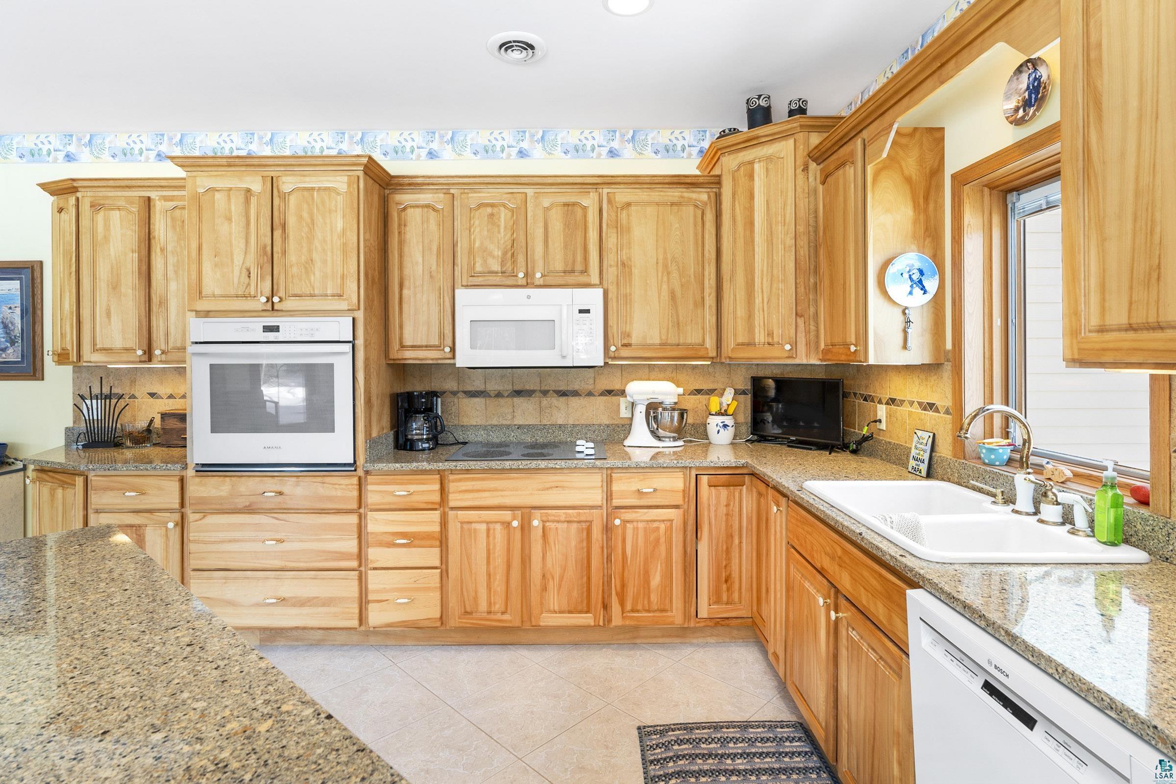 601 Valley Road Two Harbors, MN 55616 - Photo 6 of 48