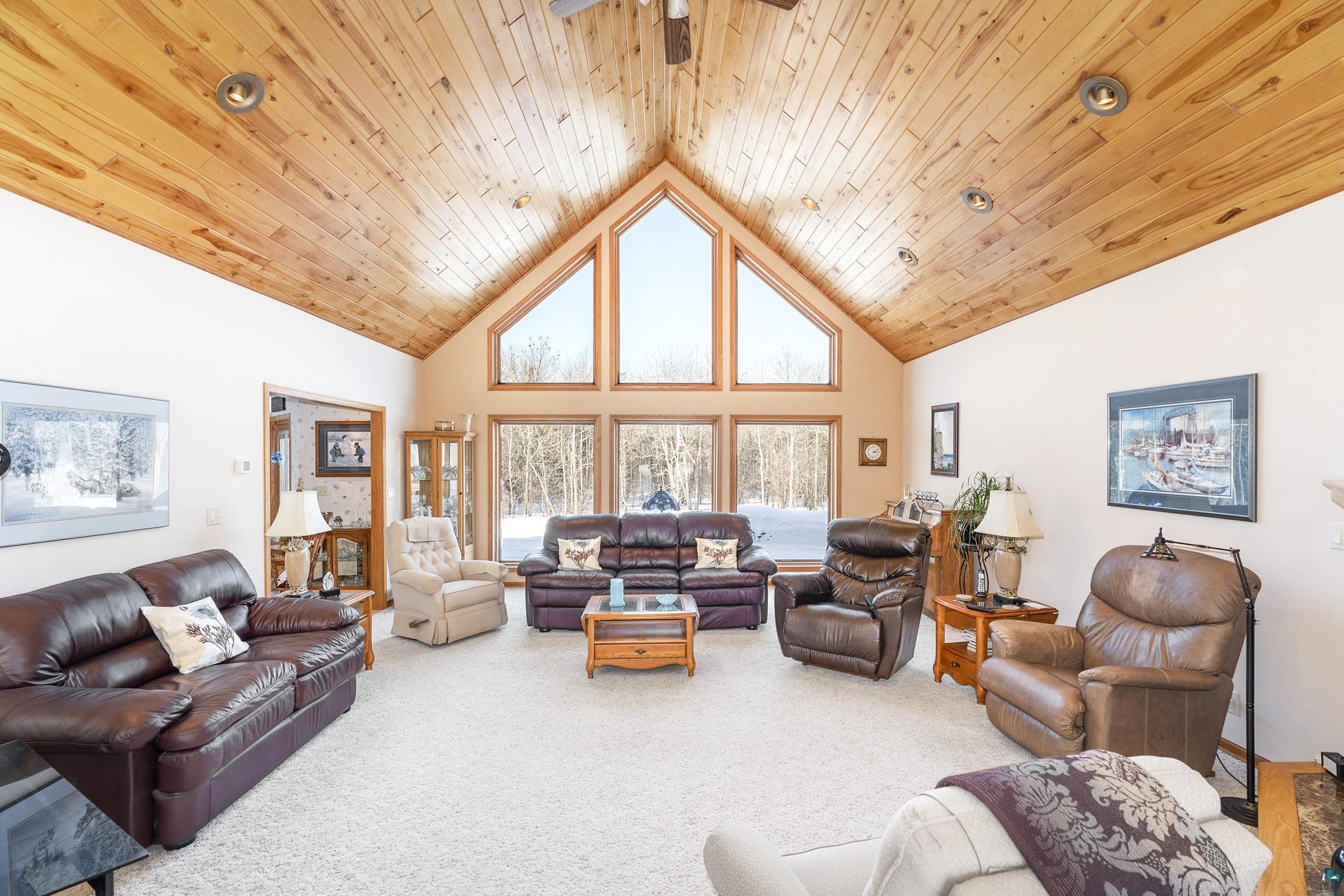 601 Valley Road Two Harbors, MN 55616 - Photo 8 of 48