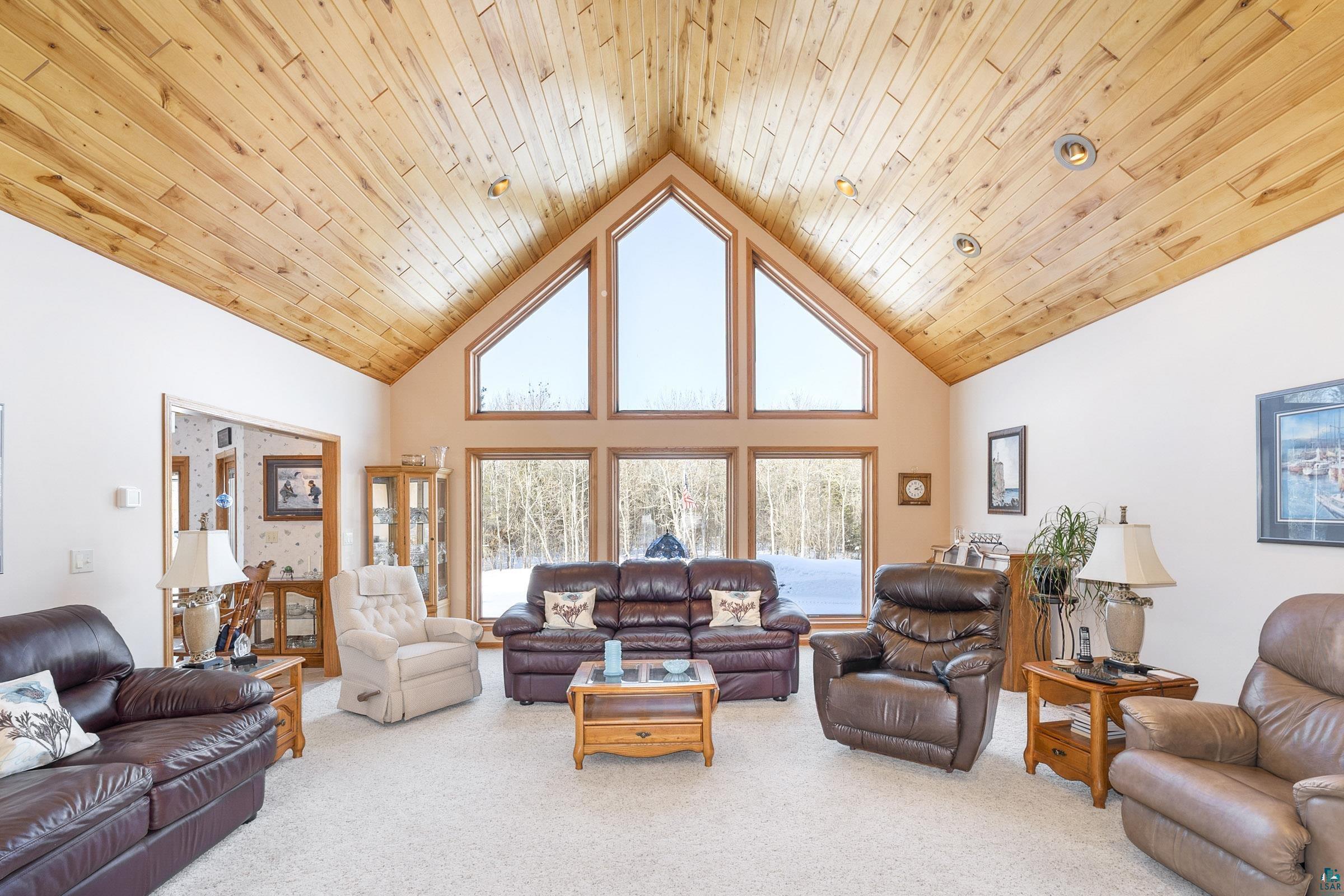 601 Valley Road Two Harbors, MN 55616 - Photo 9 of 48