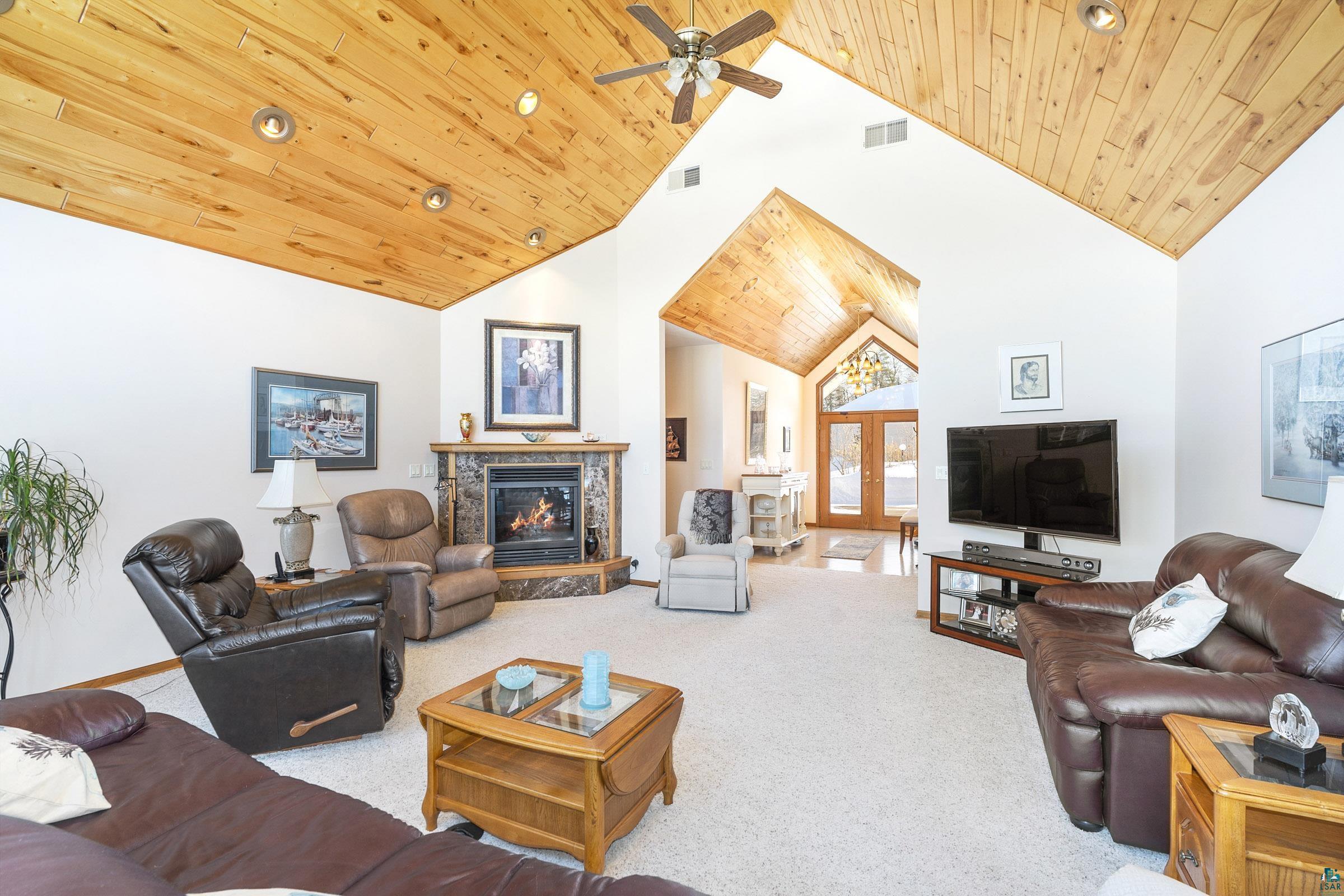 601 Valley Road Two Harbors, MN 55616 - Photo 10 of 48