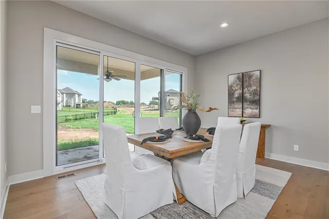 $831,775 | 24621 West 60th Street, Shawnee, KS 66226