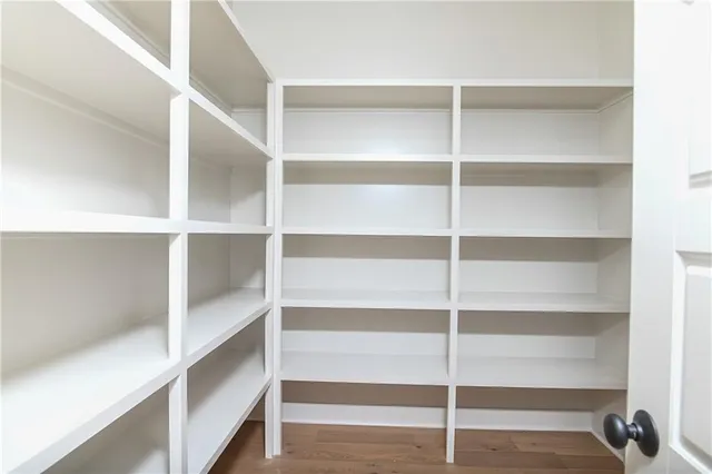 $831,775 | 24621 West 60th Street, Shawnee, KS 66226