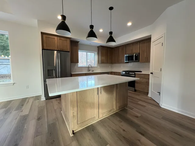 $819,900 | W221-n3075 Greenwood Road, Waukesha, WI 53186