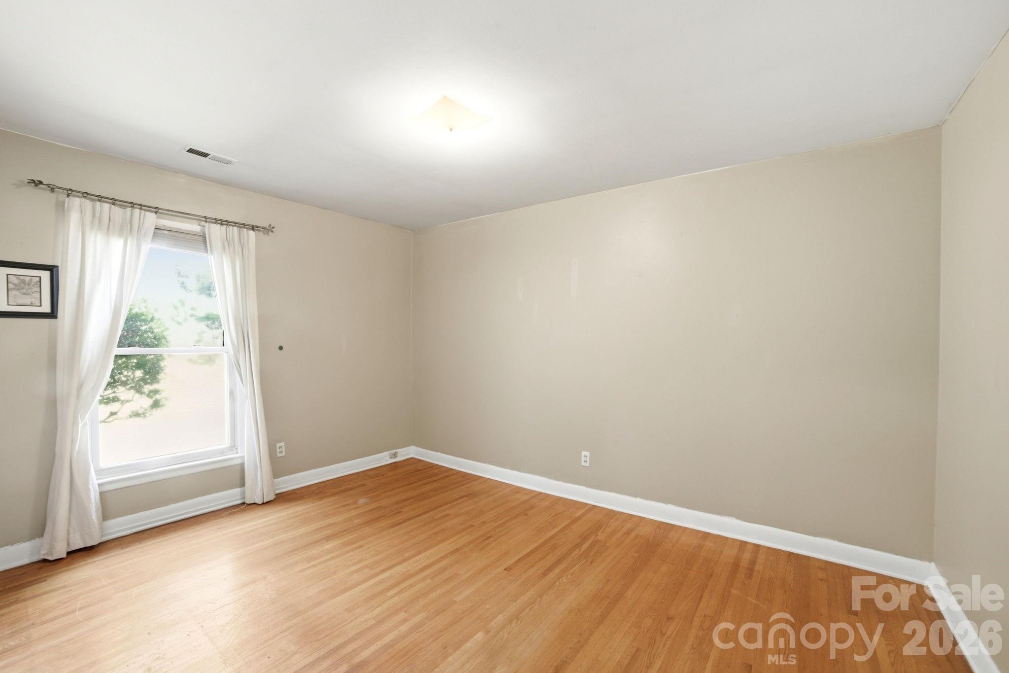 708 Aintree Road Charlotte, NC 28215 - Photo 18 of 25 Gallery Image 18