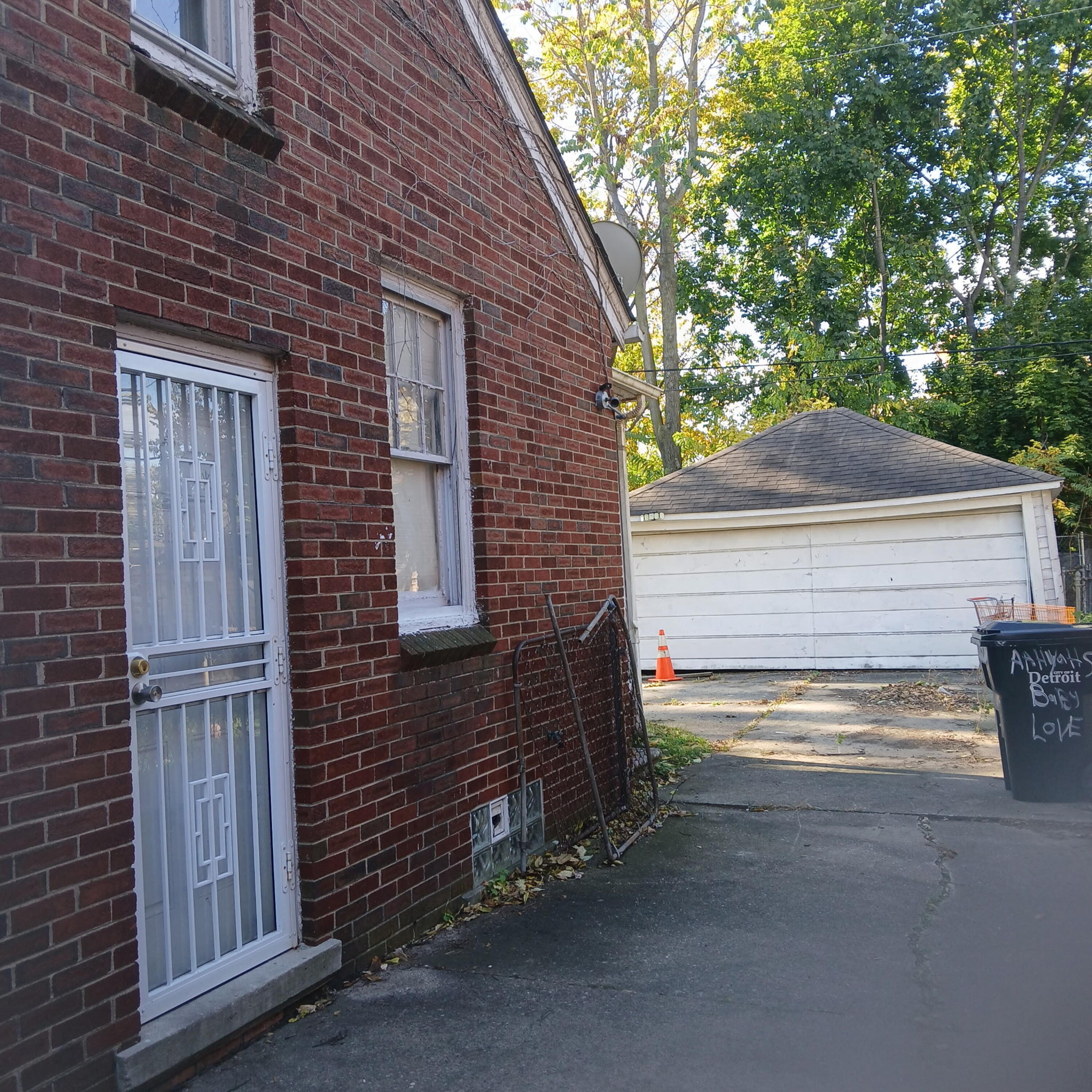 16201 Fielding Street Detroit, MI 48219 - Photo 2 of 8 3271074953731922198