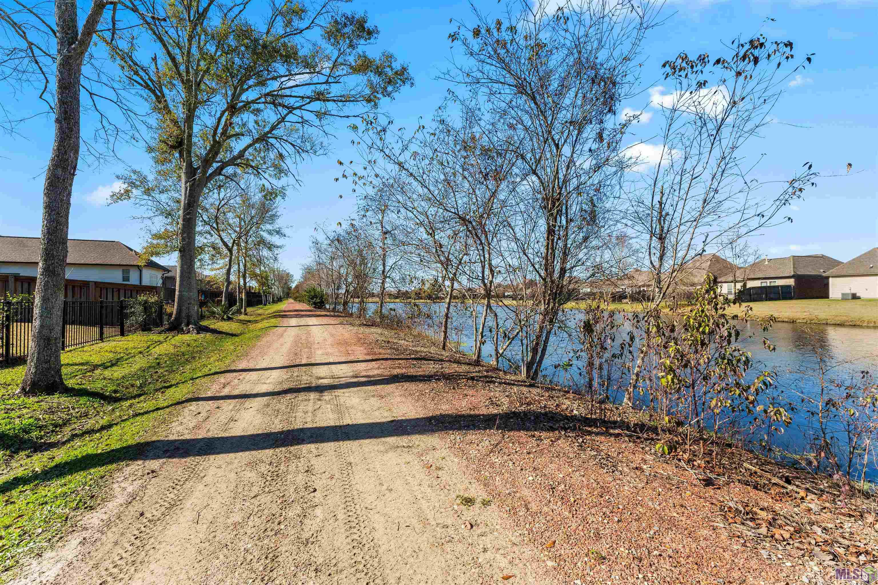11149 Preservation Way Baton Rouge, LA 70810 - Photo 34 of 36