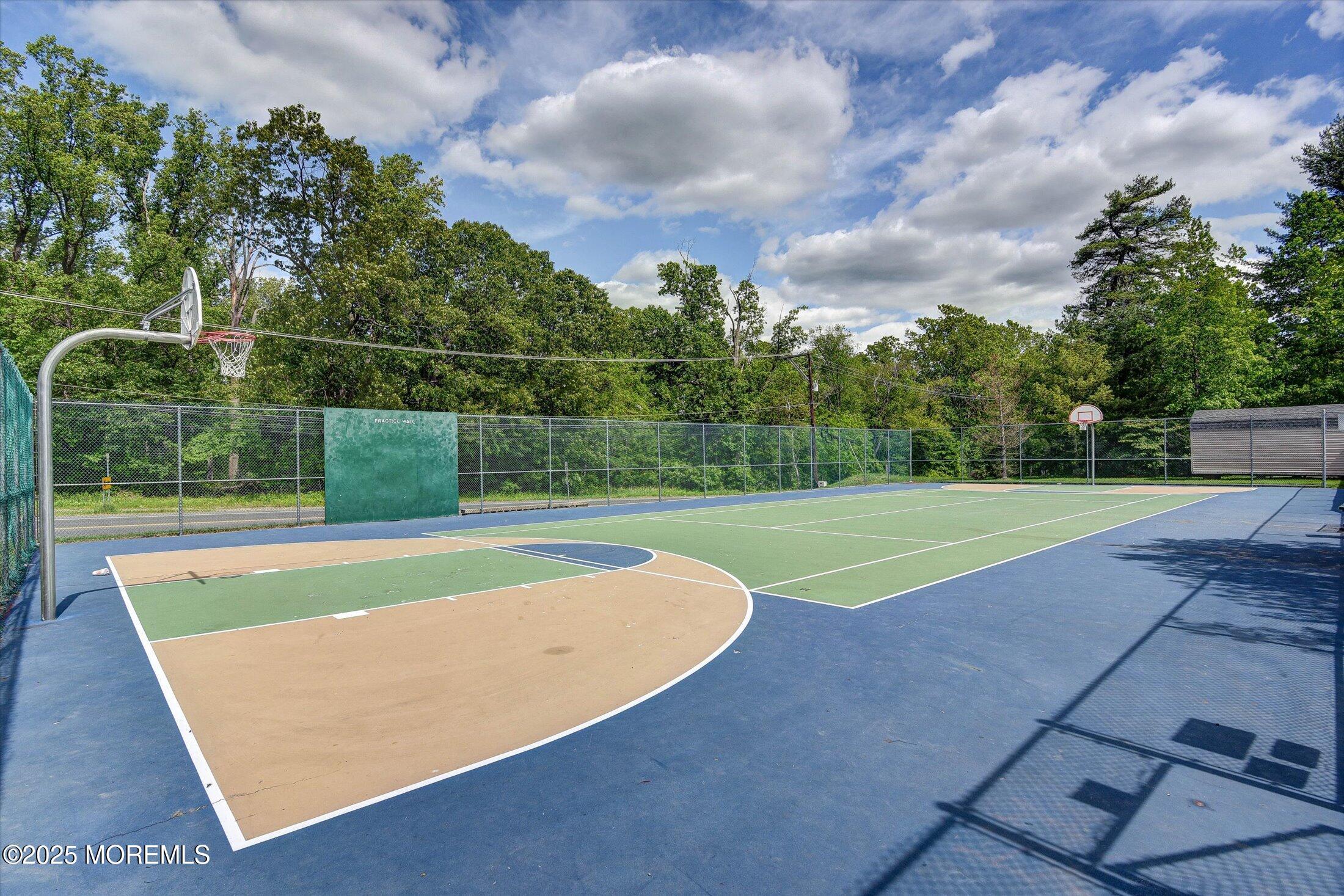 45 Brookfield Drive Jackson, NJ 08527 - Photo 37 of 39 a view of a basket ball ground