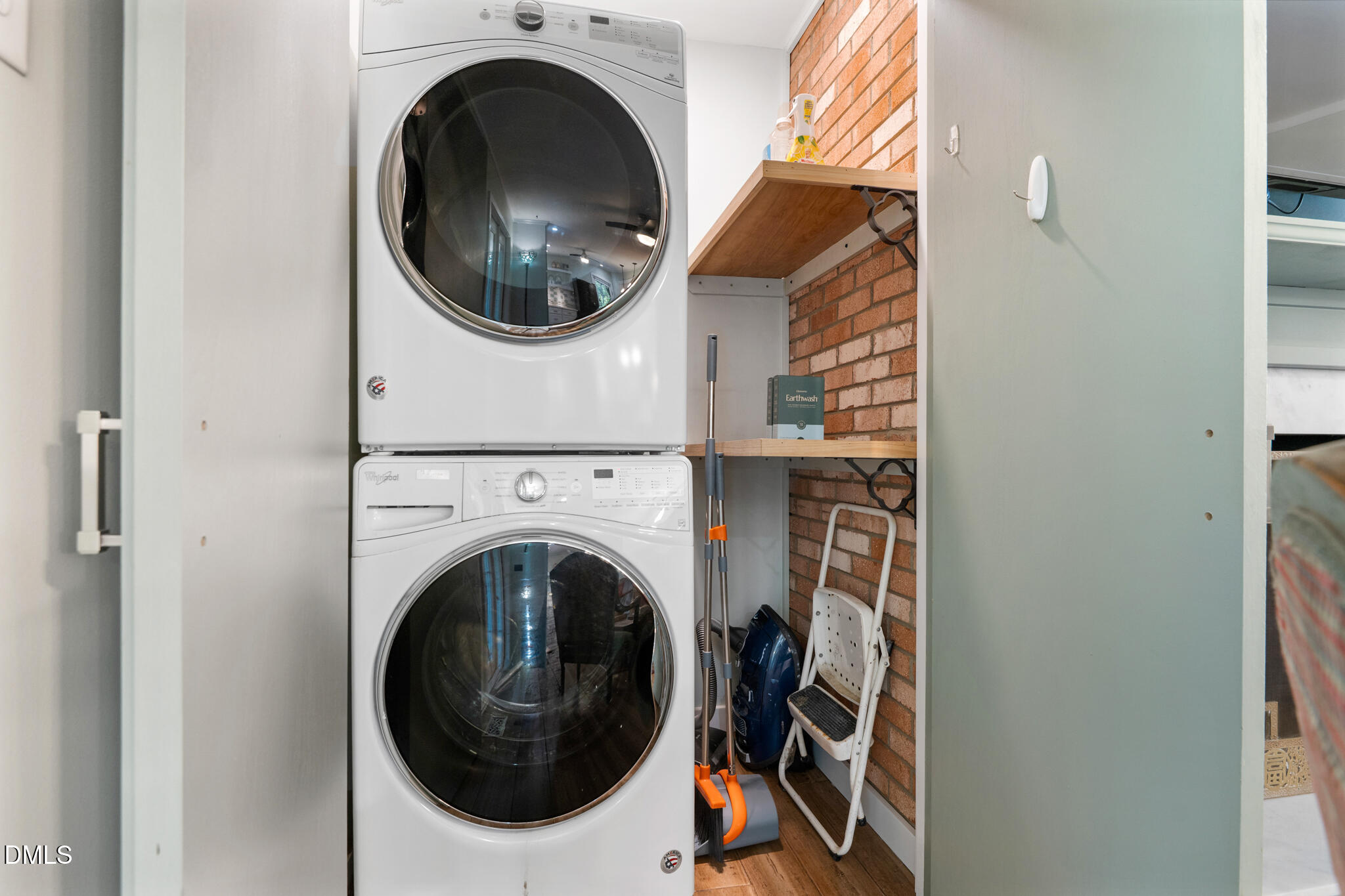 1902 White Plains Road Chapel Hill, NC 27517 - Photo 39 of 53 a utility room with dryer and washer