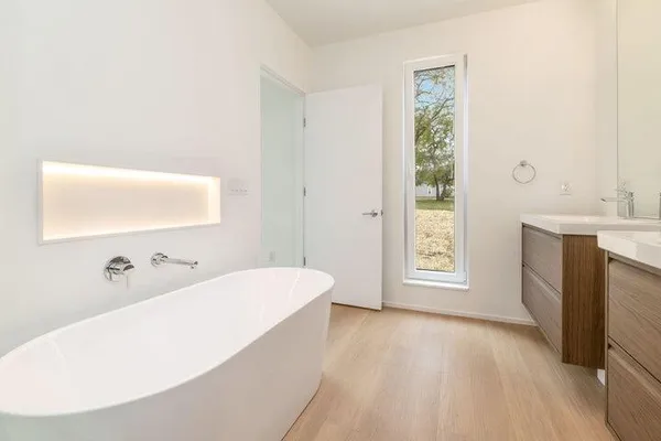 $3,990 | 1185 Harmony Court, Grafton, WI 53024