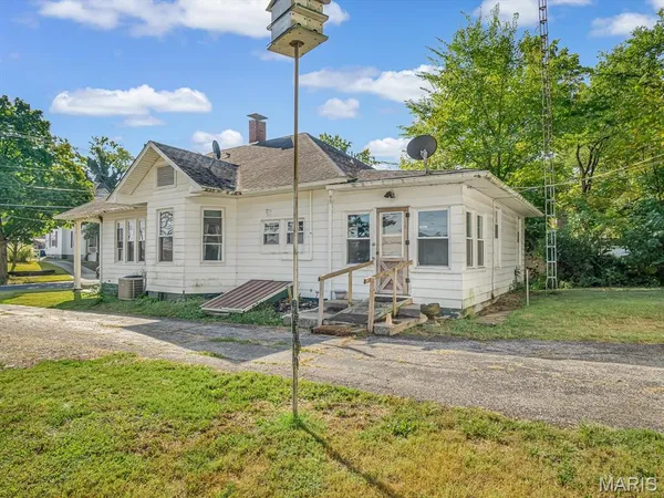 $146,500 | 321 South Market Street, Sparta, IL 62286