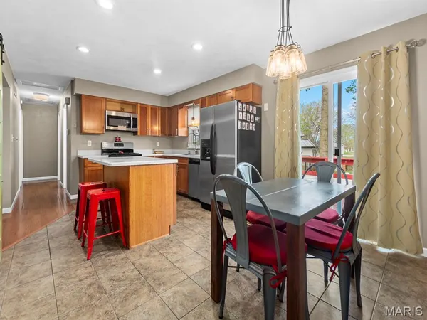 $265,000 | 402 West Schaefer Street, Columbia, IL 62236