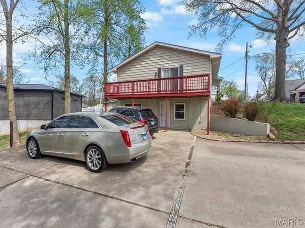 $265,000 | 402 West Schaefer Street, Columbia, IL 62236