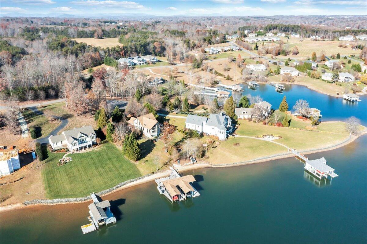 40 Mango Road Moneta, VA 24121 - Photo 14 of 81 08-DJI_0960