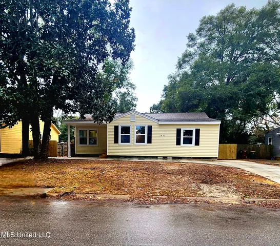 $264,000 | 1635 Hollywood Boulevard, Biloxi, MS 39531