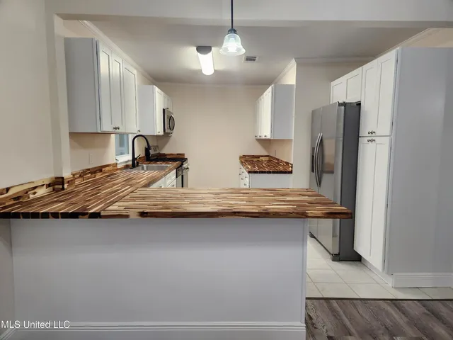 $264,000 | 1635 Hollywood Boulevard, Biloxi, MS 39531