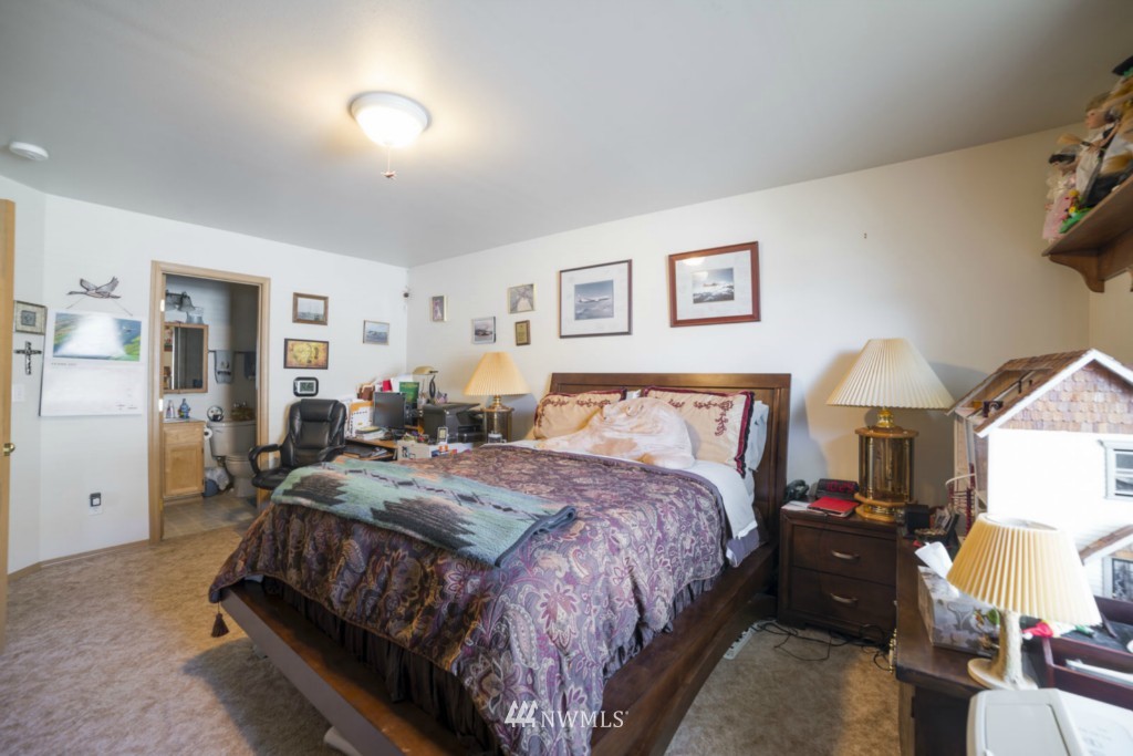 1827 Walnut Street, Unit B Everett, WA 98201 - Photo 14 of 19 Gallery Image 14