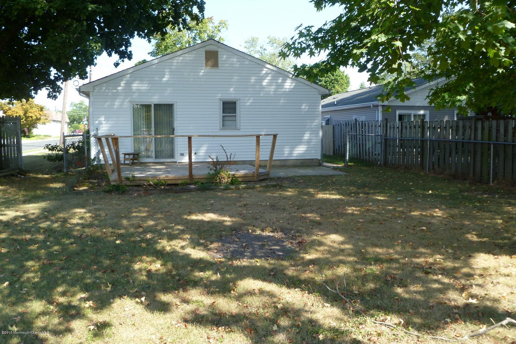 50 White Road Shrewsbury, NJ 07702 - Photo 13 of 16 Image00020