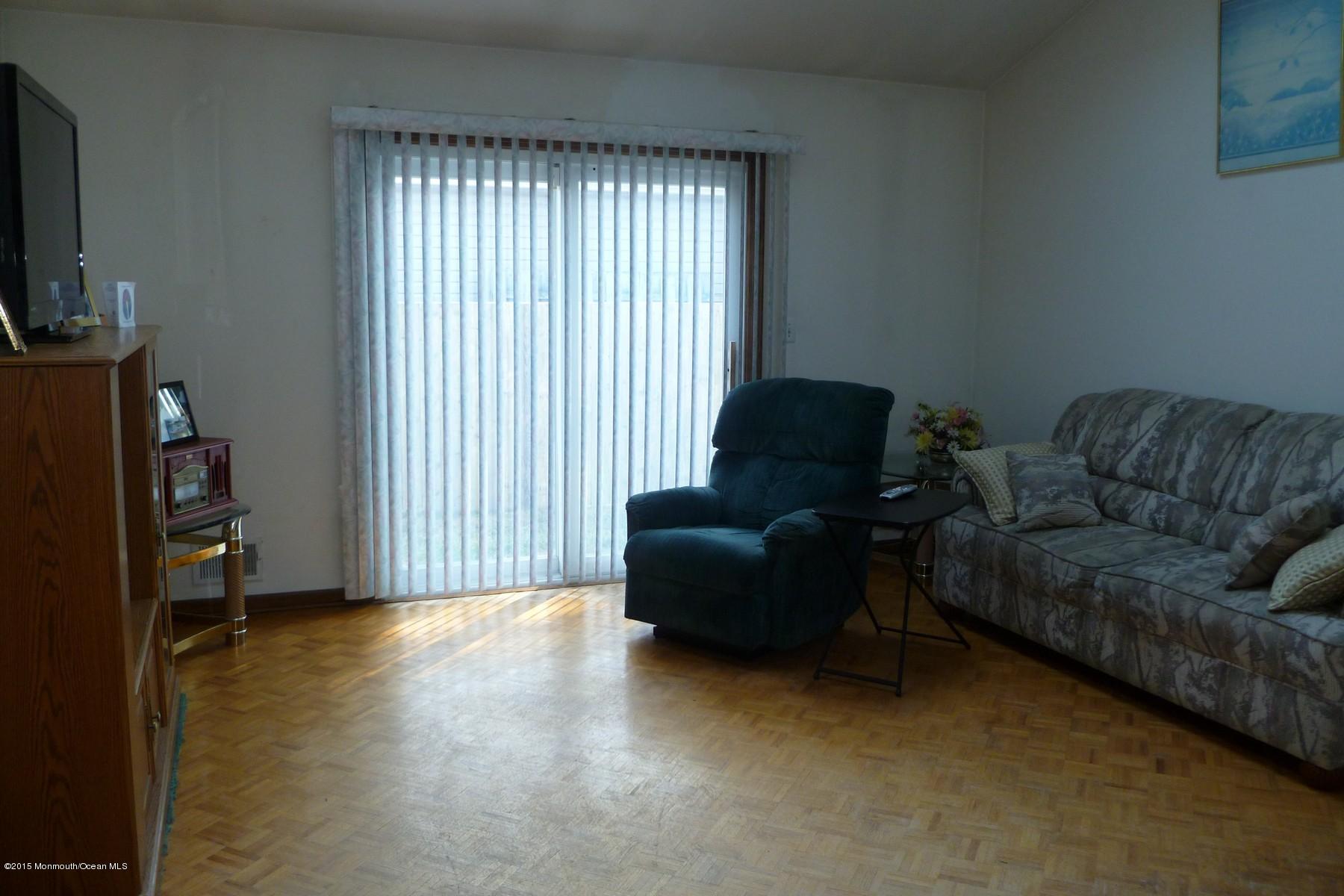 50 White Road Shrewsbury, NJ 07702 - Photo 2 of 16 Image00001