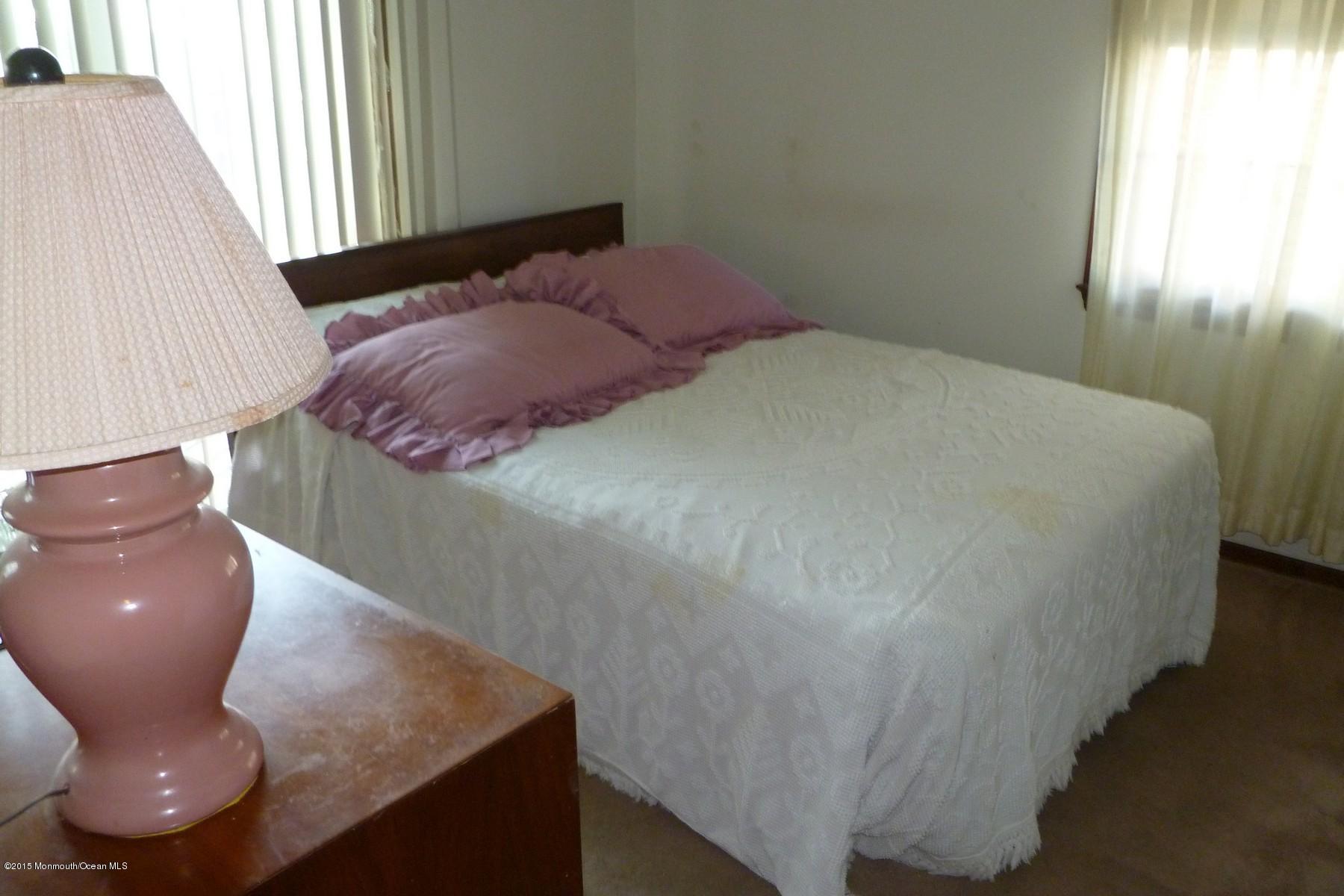 50 White Road Shrewsbury, NJ 07702 - Photo 8 of 16 Image00012