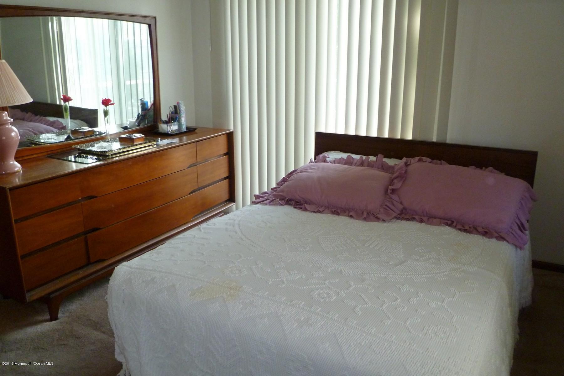 50 White Road Shrewsbury, NJ 07702 - Photo 9 of 16 Image00010