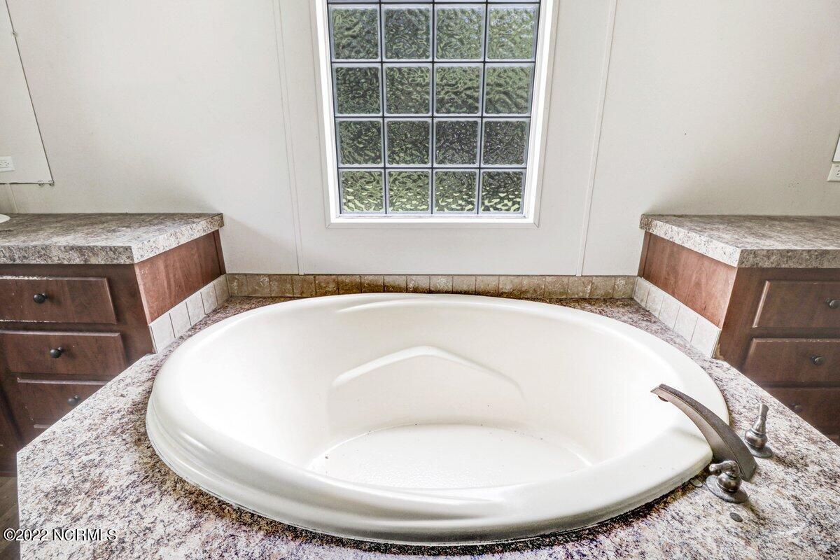 827 Spring Creek Road Aurora, NC 27806 - Photo 19 of 29 827 Spring Creek Rd-26