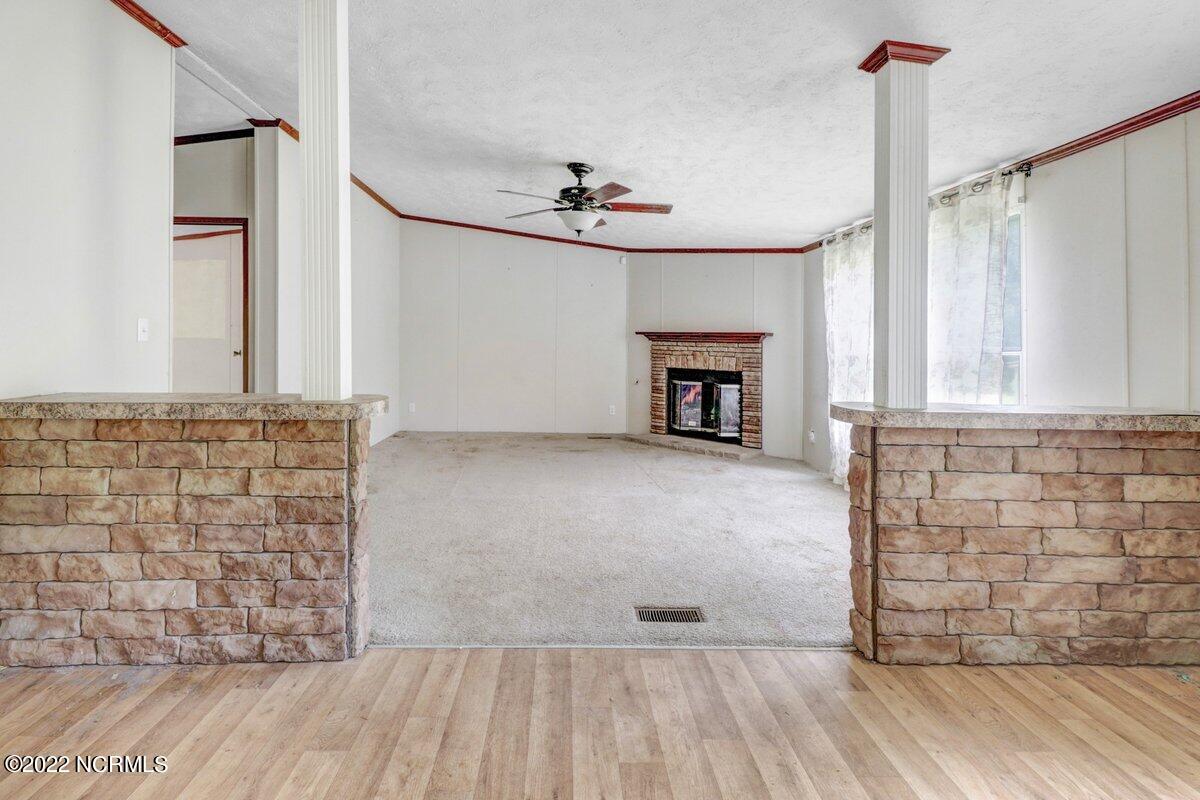 827 Spring Creek Road Aurora, NC 27806 - Photo 8 of 29 827 Spring Creek Rd-15