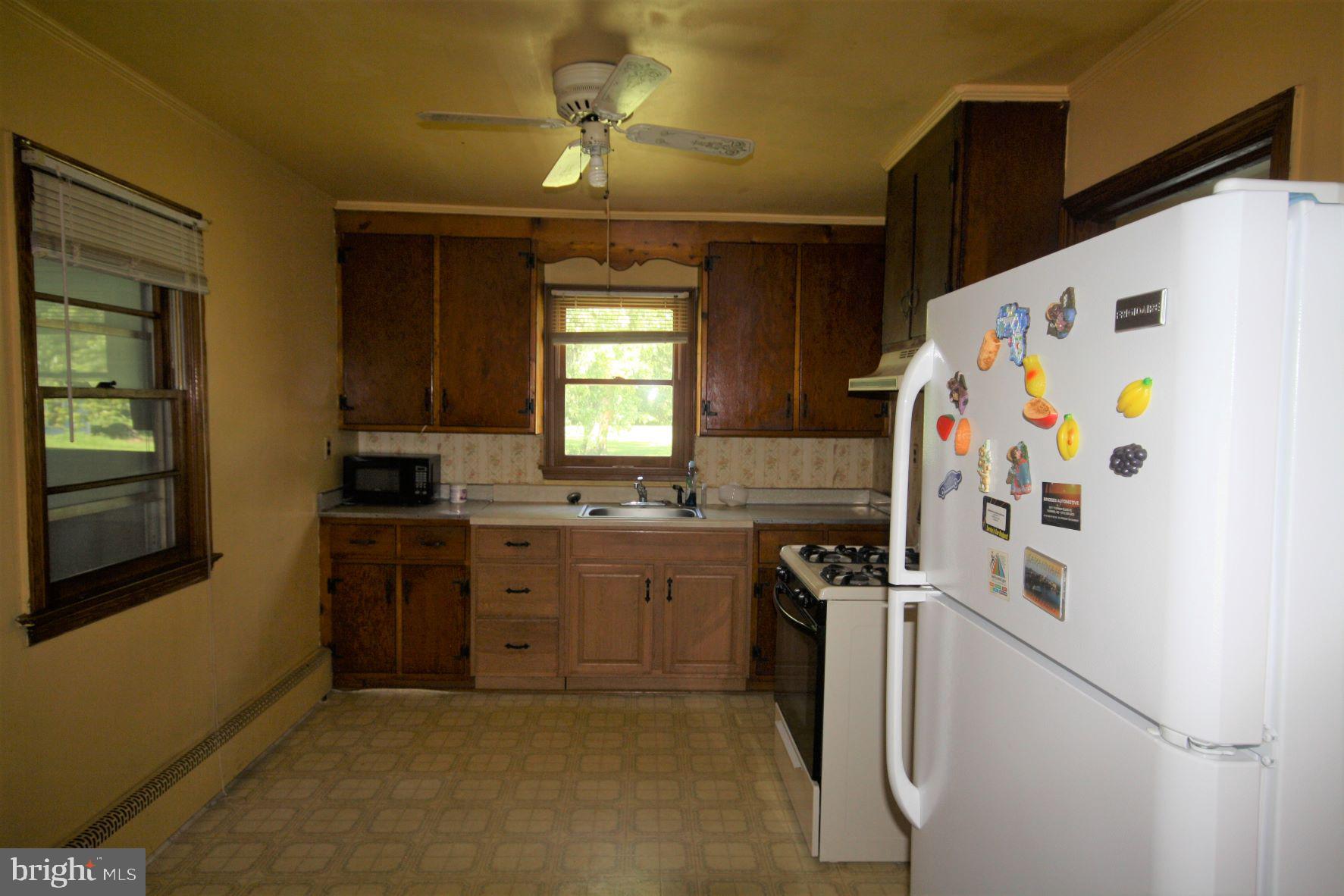 9660 Tilghman Island Road McDaniel, MD 21647 - Photo 4 of 11 kitchen