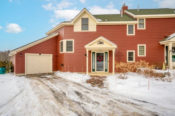 $700,000 | 29 Winsor Green Road, Unit 29, Naples, ME 04055