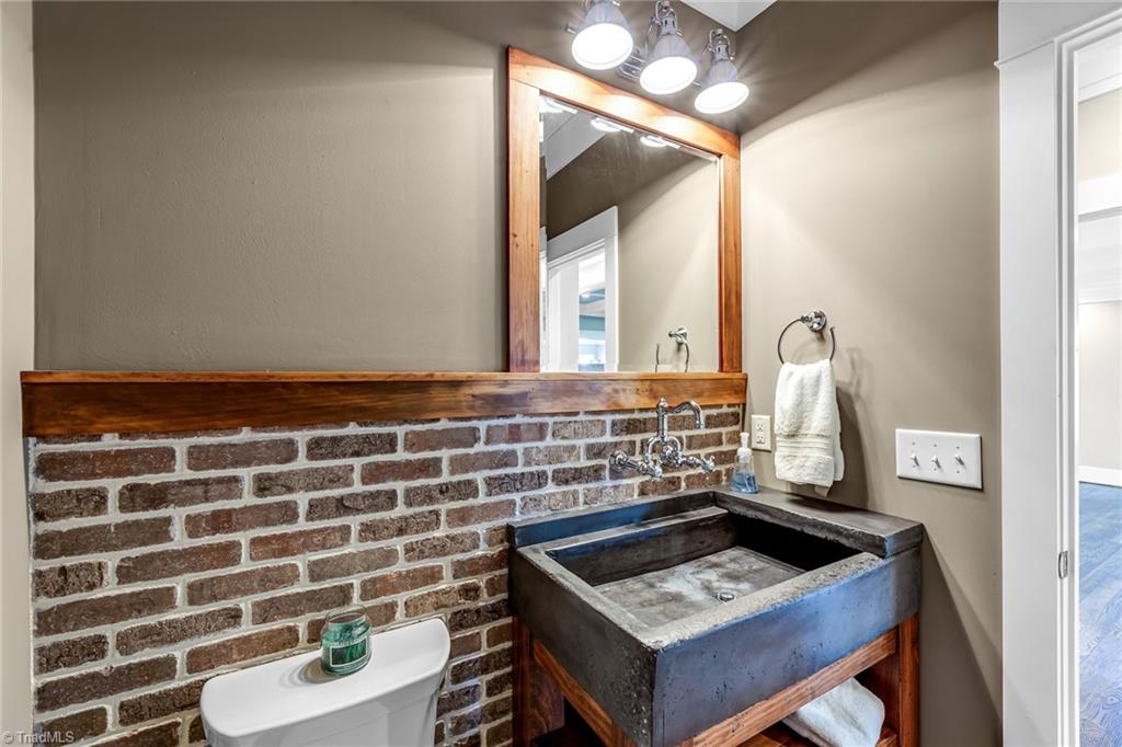 1042 Heron Ridge Road Winston-Salem, NC 27106 - Photo 16 of 47 Gallery Image 16