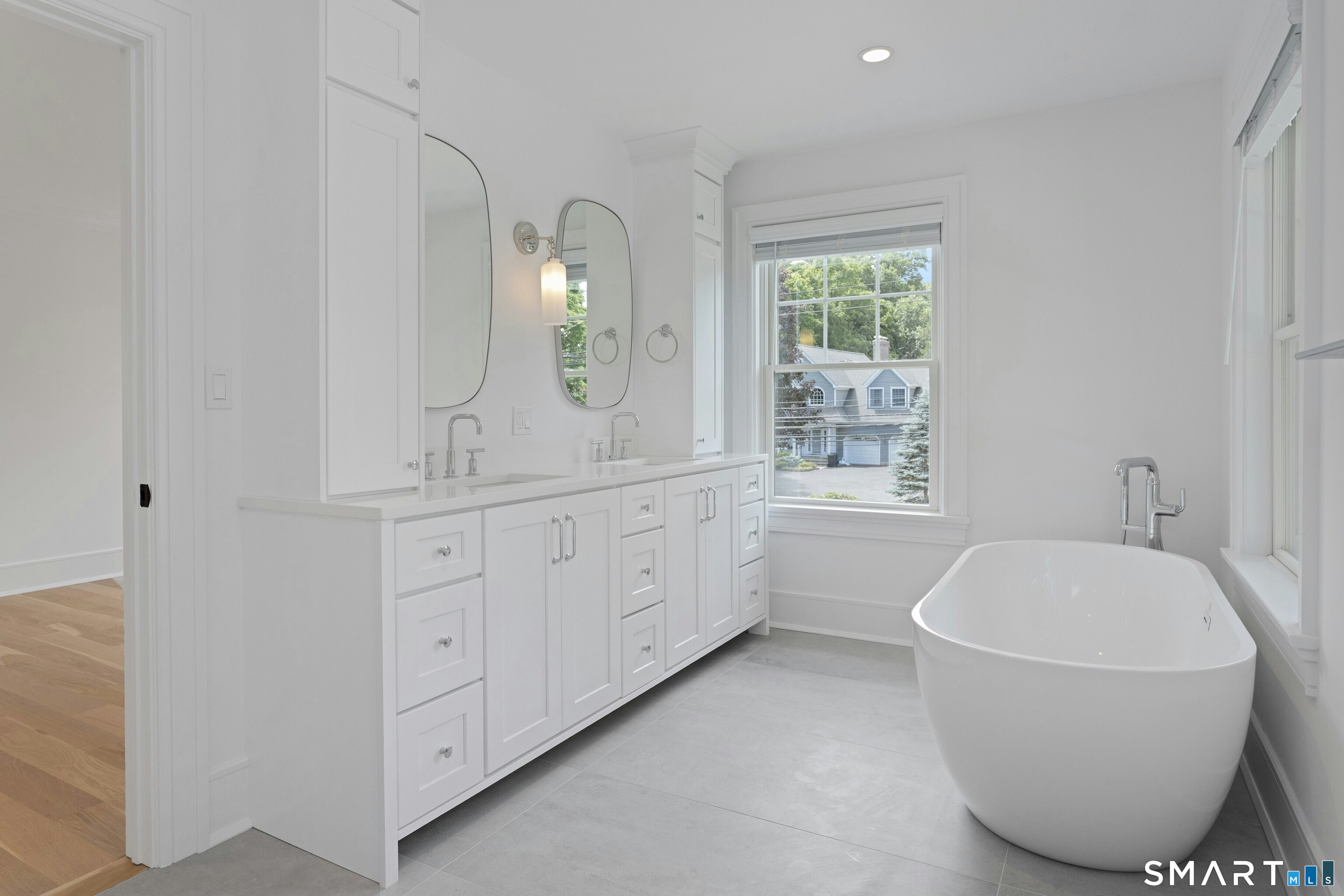 16 R Old Stamford Road New Canaan, CT 06840 - Photo 18 of 36
