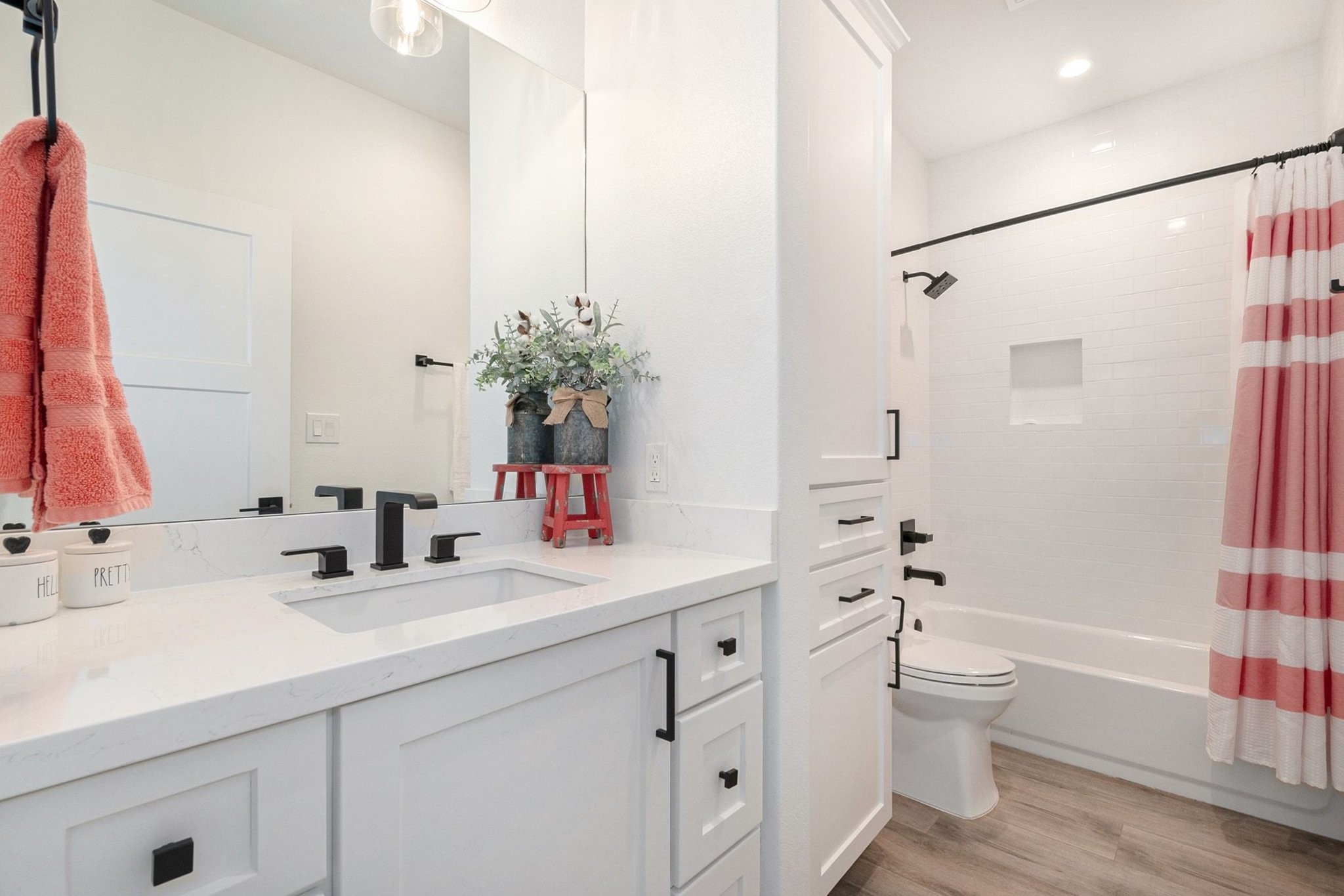 111 Seagull Path Point Blank, TX 77364 - Photo 33 of 50 Full bath on lower level.