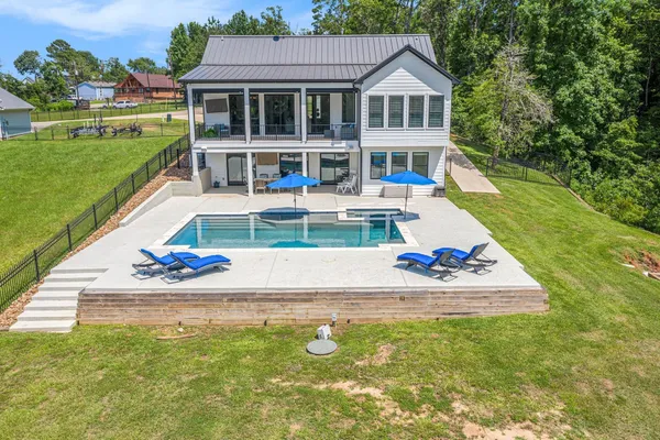 $1,325,000 | 111 Seagull Path, Point Blank, TX 77364