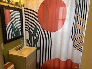 3745 North 58th Boulevard Milwaukee, WI 53216 - Photo 7 of 17 BATH