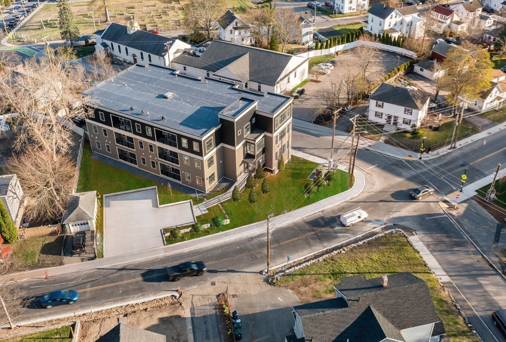 272 Lincoln Street, Unit 301 Marlborough, MA 01752 - Photo 29 of 30 an aerial view of a house