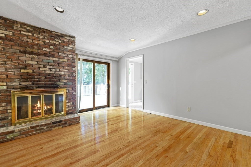 56 Dean Road Holliston, MA 01746 - Photo 17 of 37 Gallery Image 17