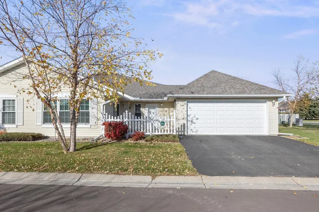 $229,900 | 1031 Blackbird Drive Southwest, Hutchinson, MN 55350