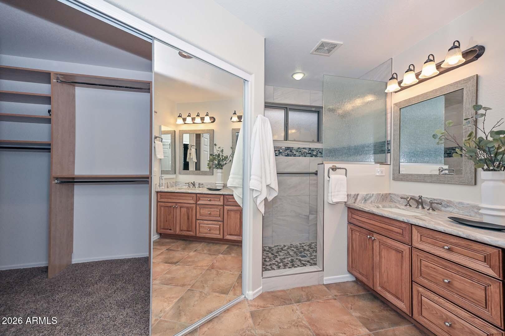 16081 Piccadilly Road Goodyear, AZ 85395 - Photo 24 of 47 Primary Bath-Closet