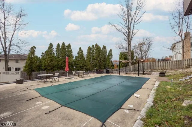 $1,100,000 | 69 Colonial Road, Wayne, NJ 07470