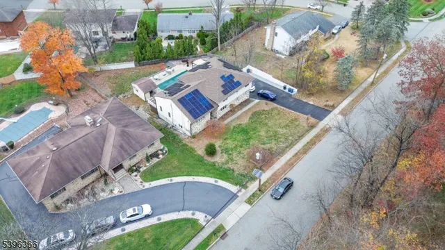 $1,100,000 | 69 Colonial Road, Wayne, NJ 07470