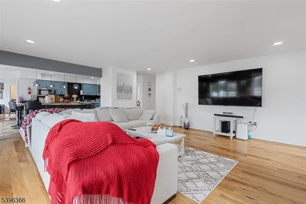 $1,199,000 | 69 Colonial Road, Wayne, NJ 07470