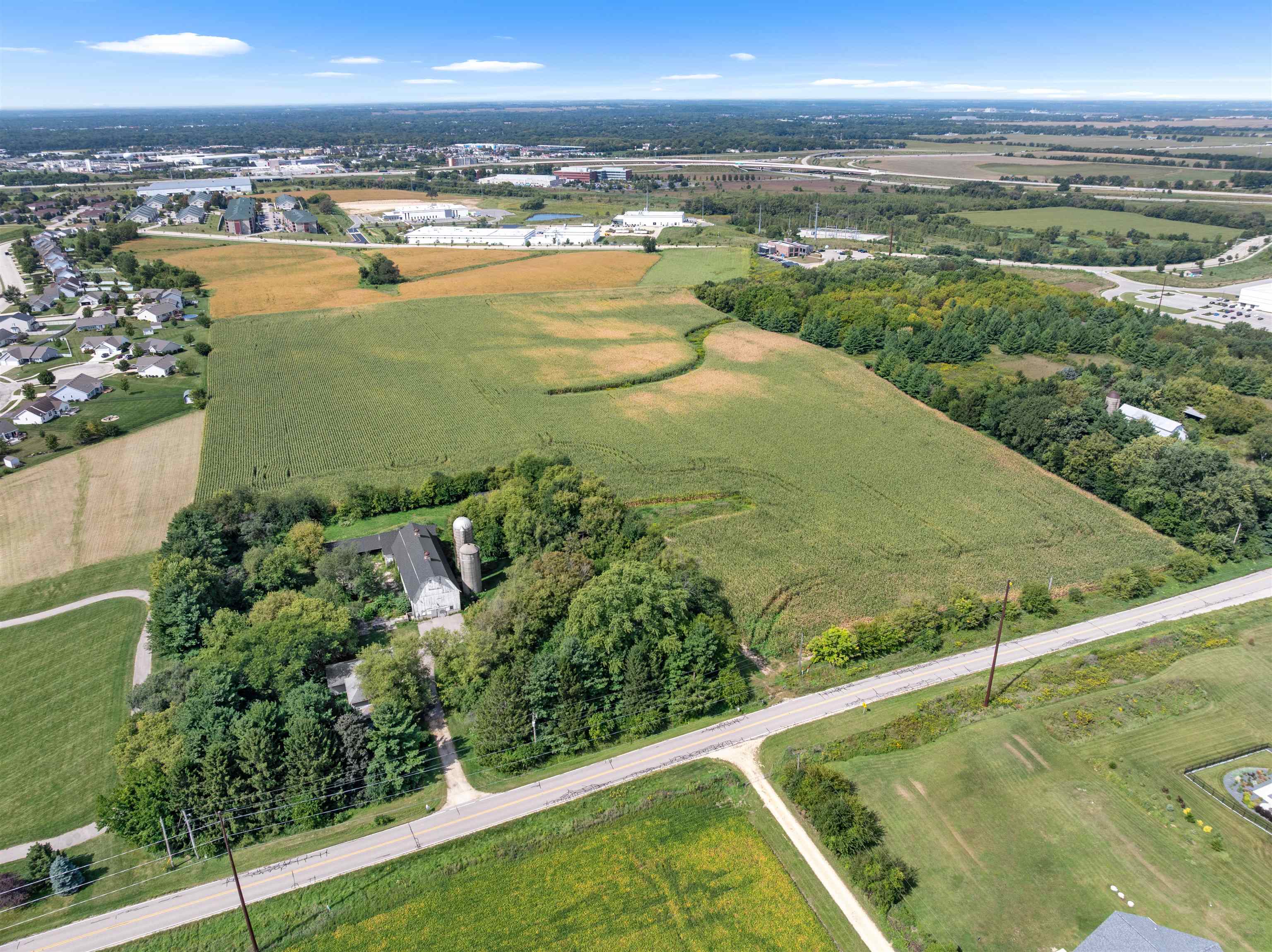 1610 South Turtle Town Hall Road Beloit, WI 53511 - Photo 3 of 51