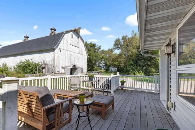 $1,473,999 | 1610 South Turtle Town Hall Road, Beloit, WI 53511