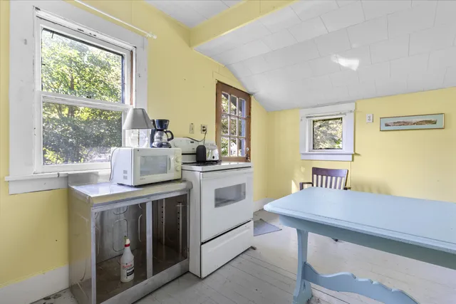 $1,473,999 | 1610 South Turtle Town Hall Road, Beloit, WI 53511