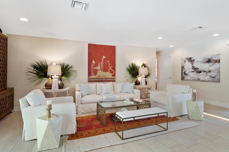 183 Beacon Lane Jupiter Inlet Colony, FL 33469 - Photo 11 of 39 09_183BeaconLane_10002_LivingRoom_FlexML