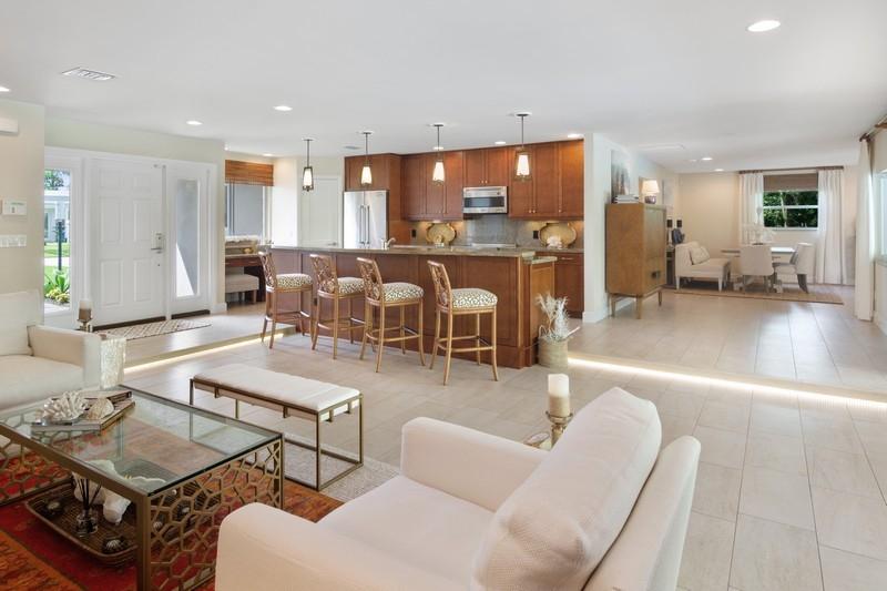 183 Beacon Lane Jupiter Inlet Colony, FL 33469 - Photo 17 of 39 14_183BeaconLane_92001_KitchenDining_Fle