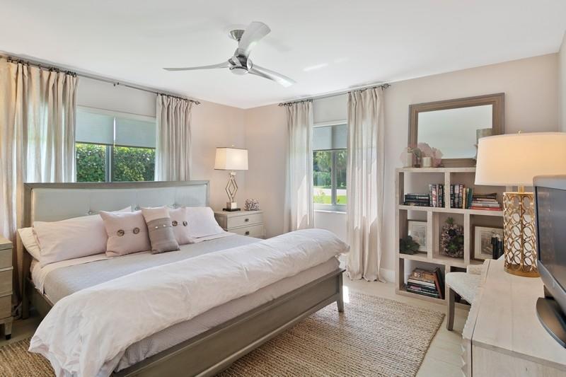 183 Beacon Lane Jupiter Inlet Colony, FL 33469 - Photo 28 of 39 24_183BeaconLane_154_3rdBedroom_FlexMLS8