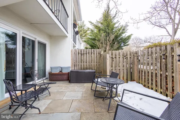 $315,000 | 202 East Chelsea Circle, Newtown Square, PA 19073