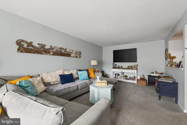 $315,000 | 202 East Chelsea Circle, Newtown Square, PA 19073